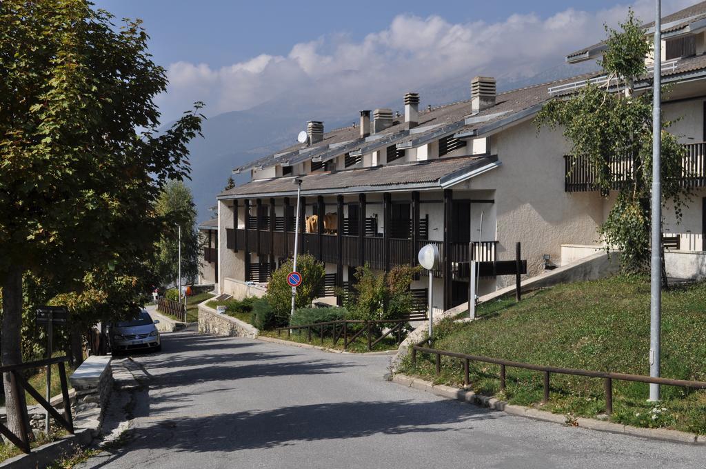 Rustico Nel Complesso Chapelle Apartment Sauze D'Oulx Luaran gambar